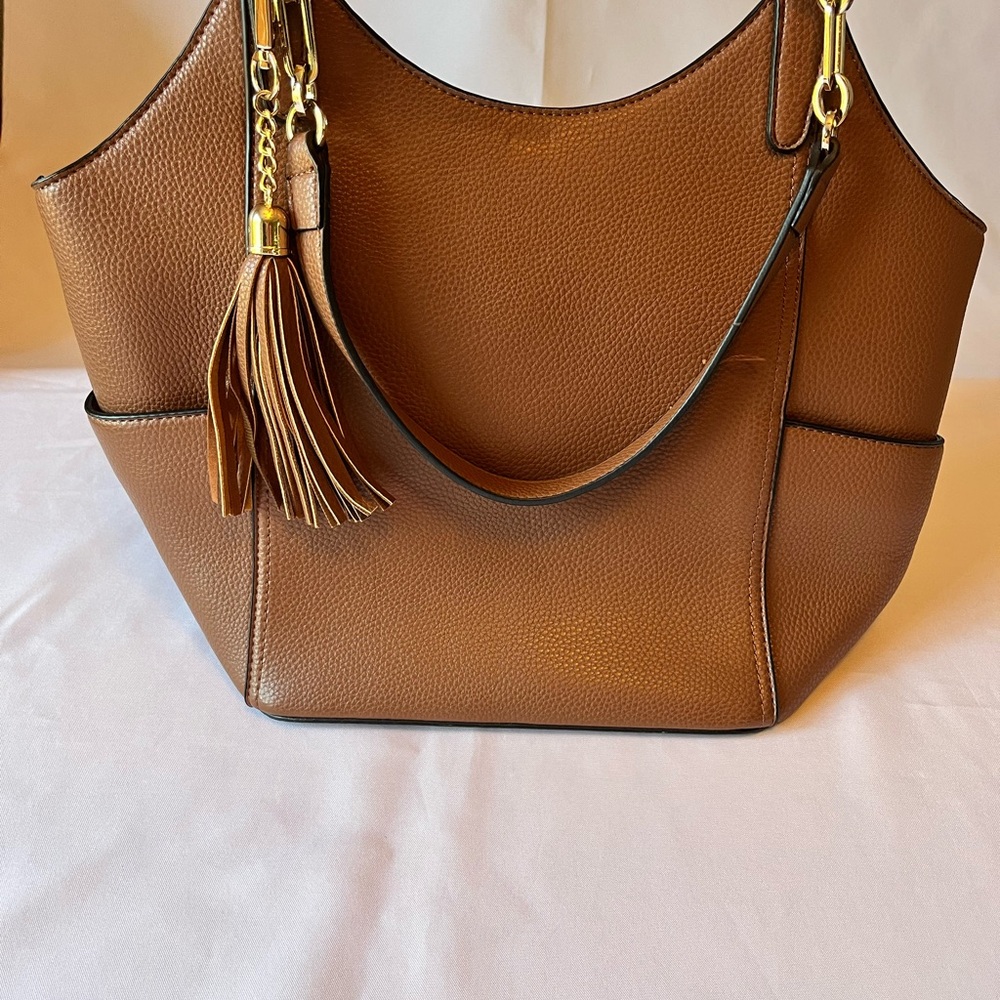 Elegant Lily & Ivy purse